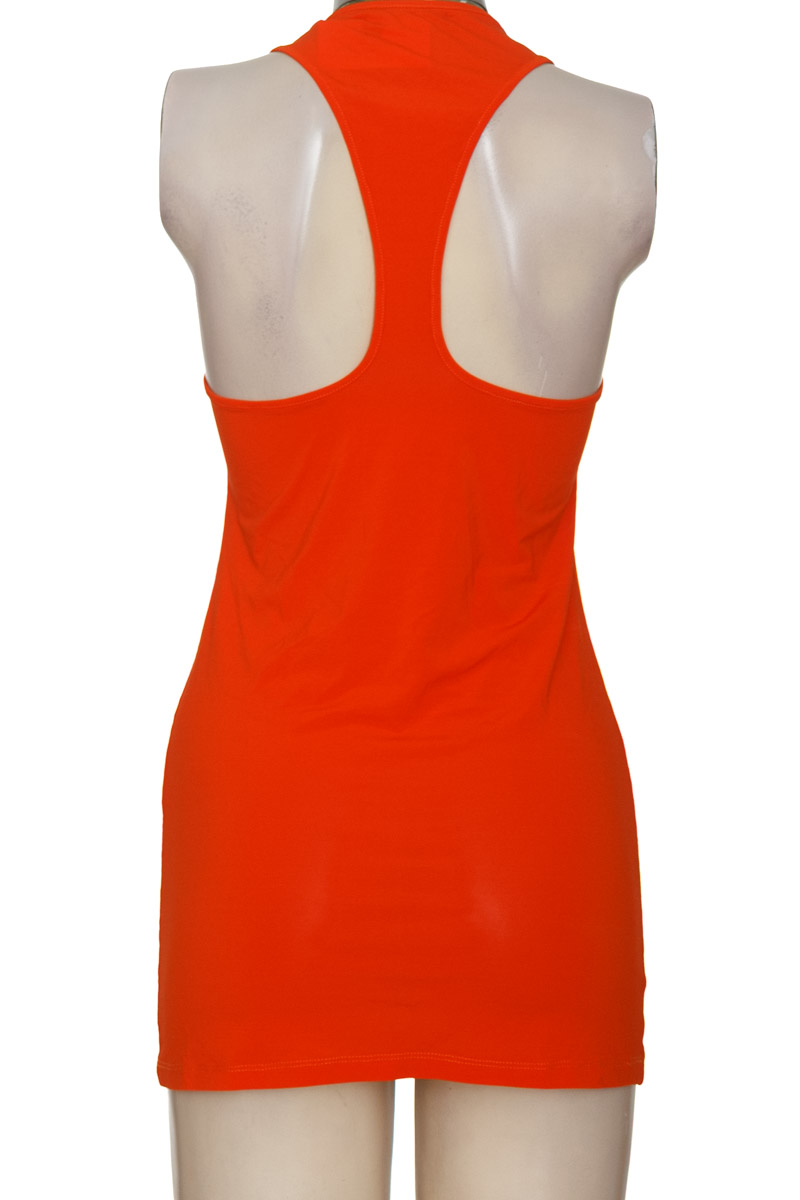 Top / Camiseta color Naranja - Closeando