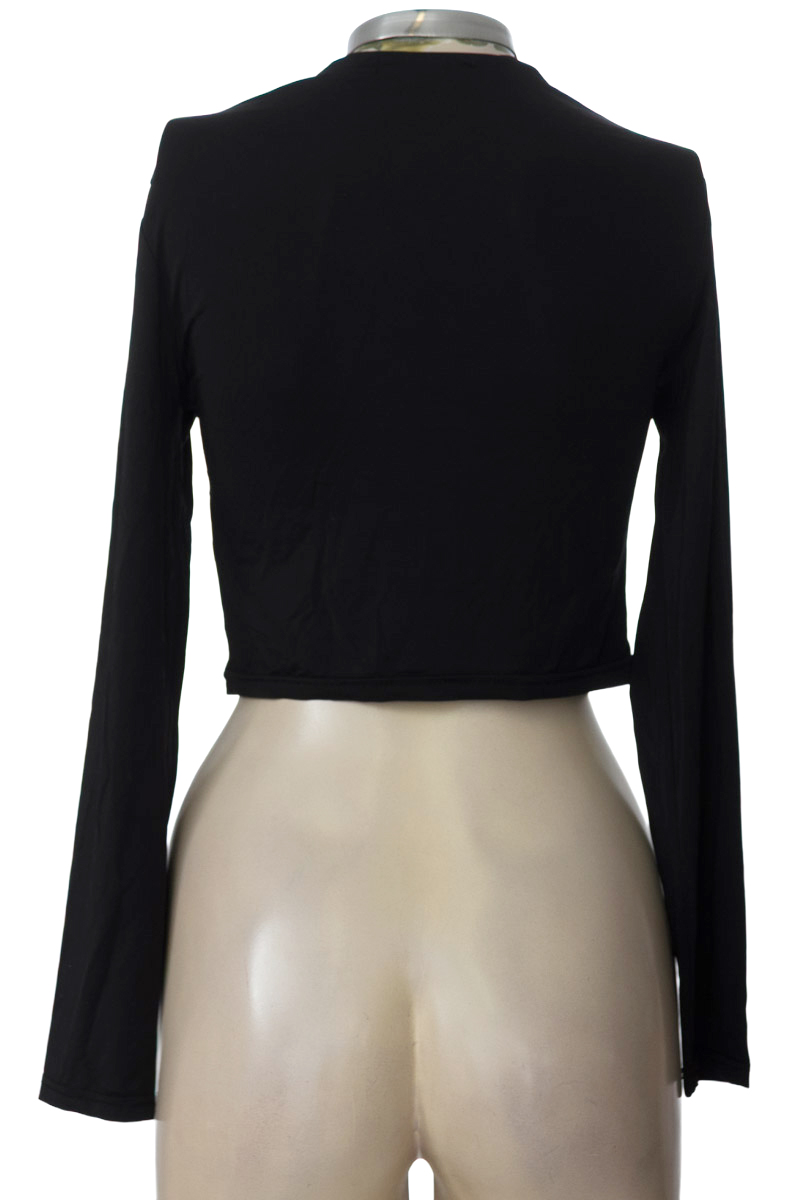 Top / Camiseta color Negro - Believe