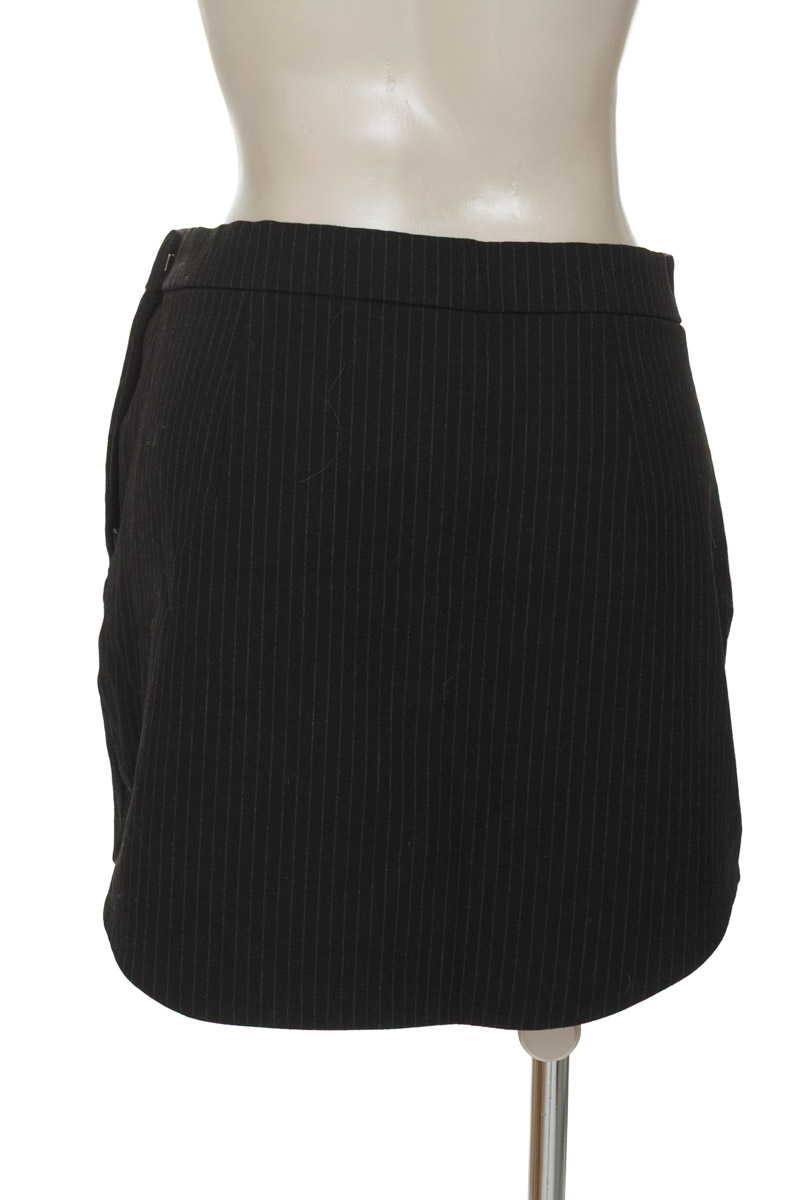 Falda color Negro - Zara