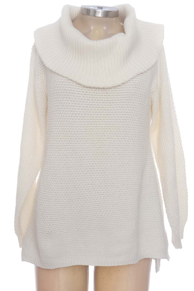Sweater color Blanco - Closeando