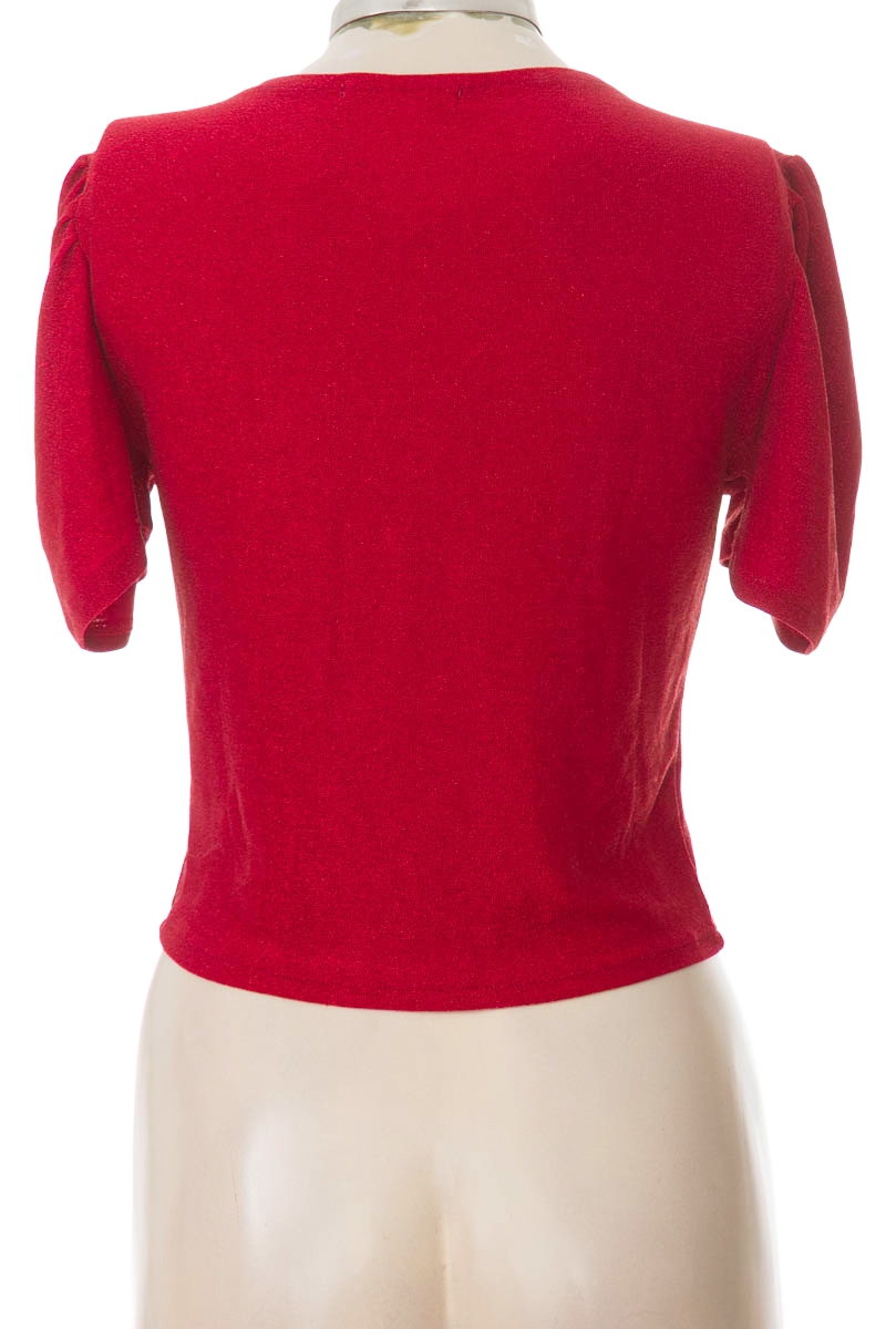 Top / Camiseta color Rojo - Believe