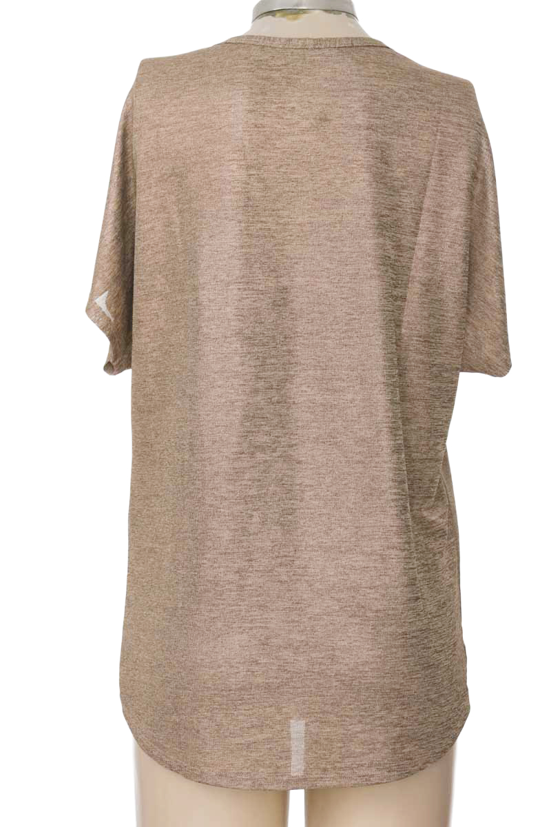 Blusa color Dorado - Closeando