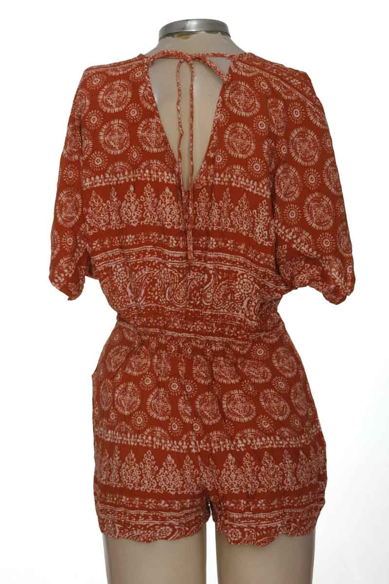 Vestido / Enterizo color Café - Forever 21