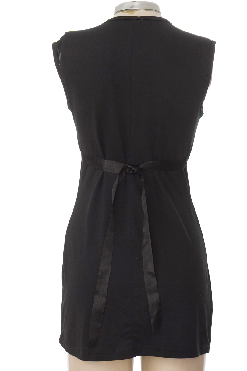 Vestido / Enterizo color Negro - Closeando