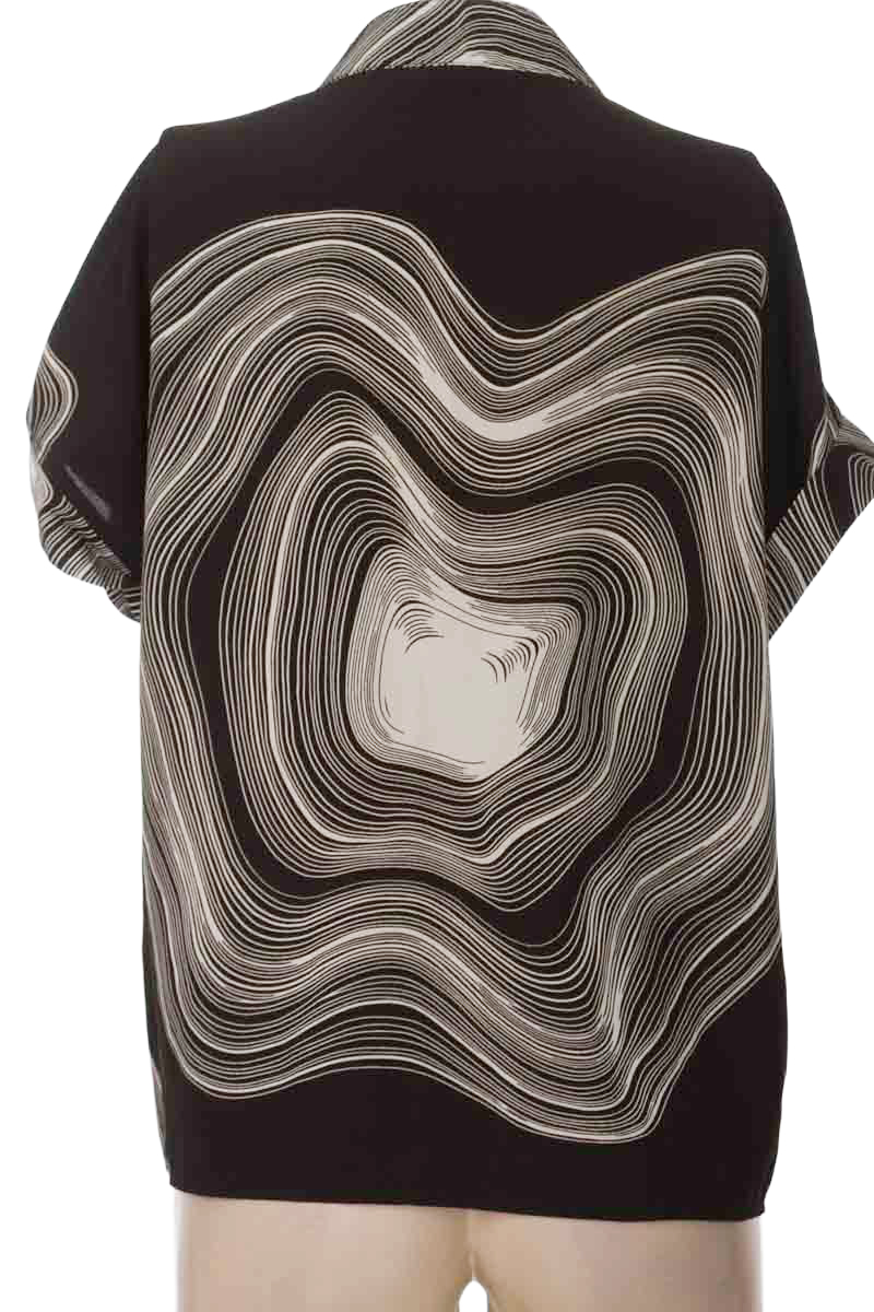 Blusa color Negro - Closeando