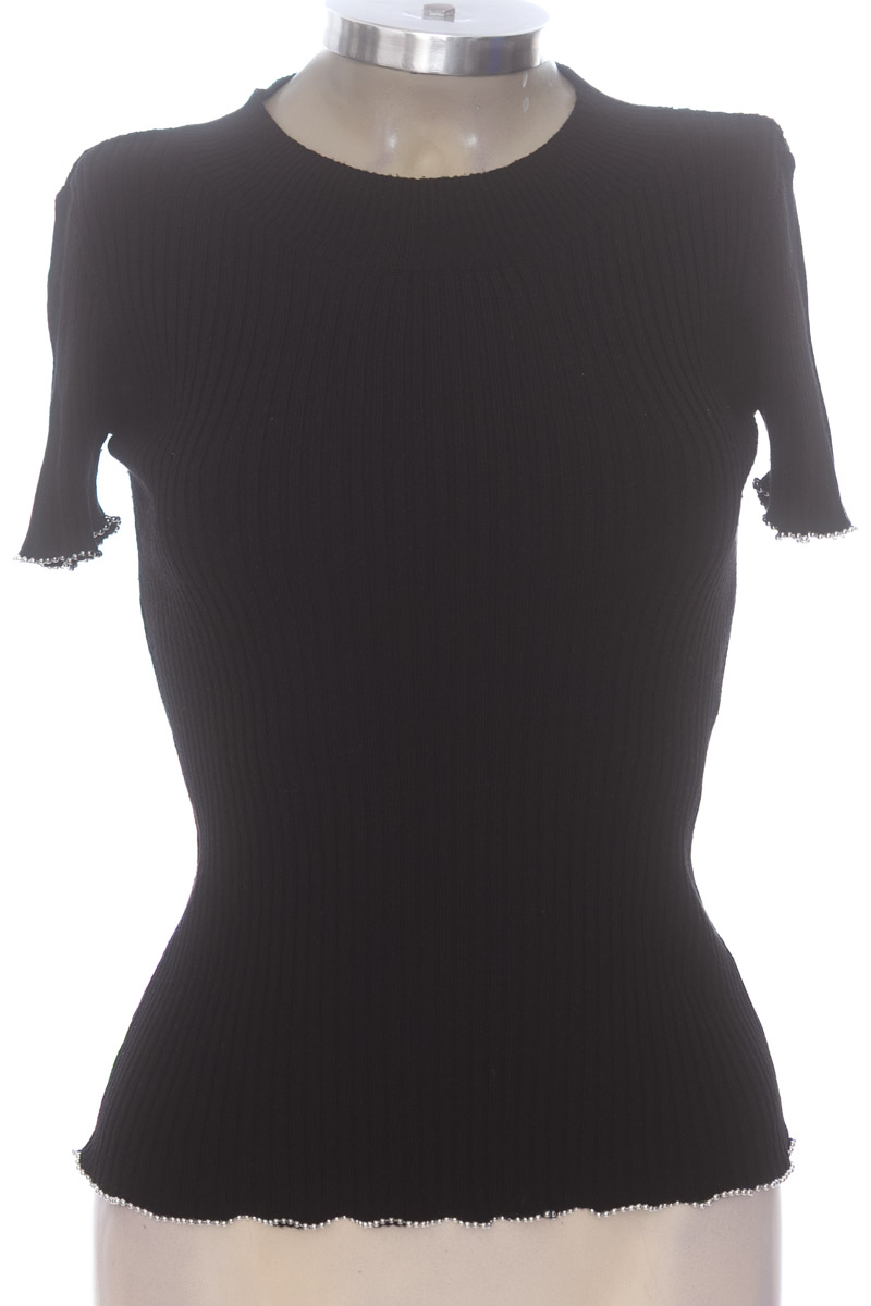Top / Camiseta color Negro - Studio F