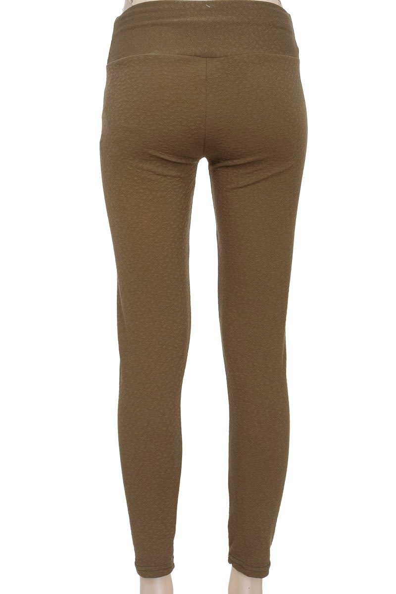 Pantalones color Verde - Tattys