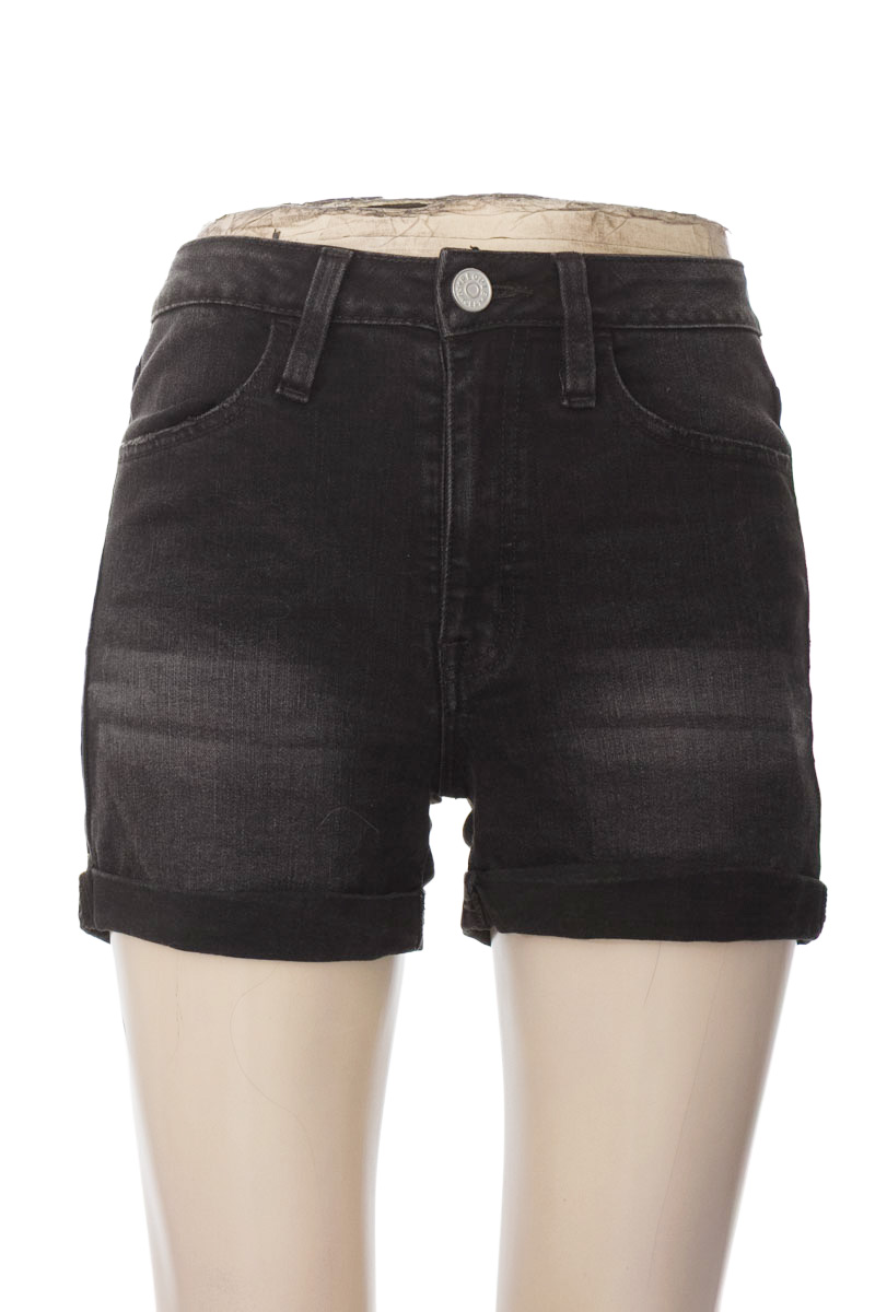 Short color Negro - People Concept