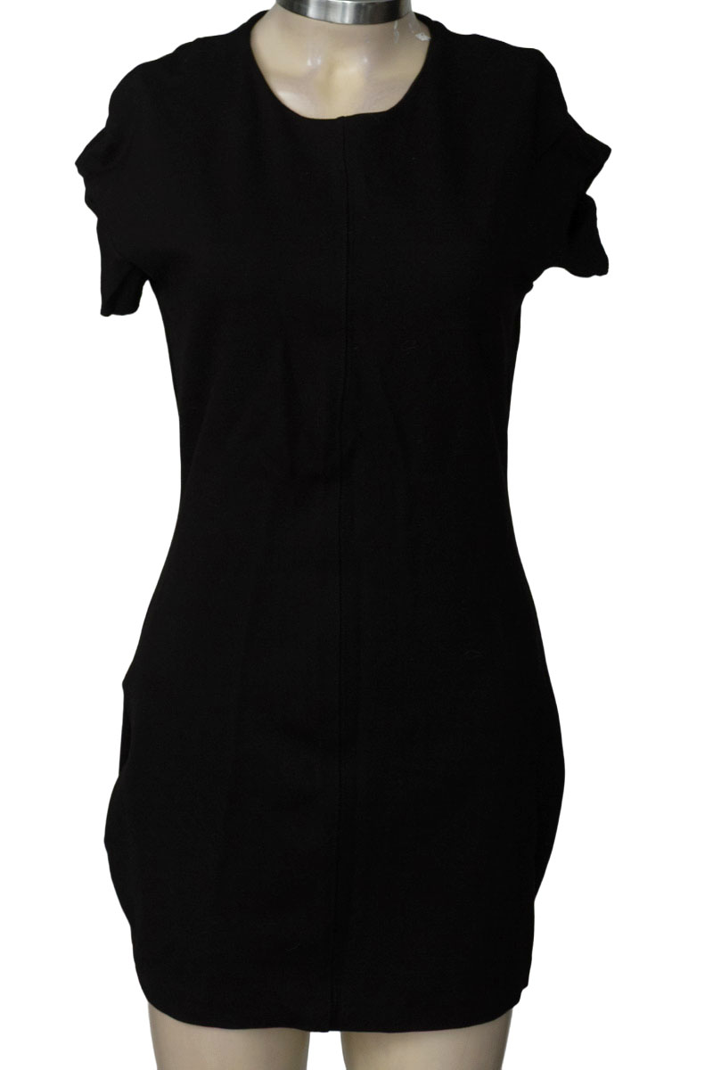 Vestido / Enterizo color Negro - Zara