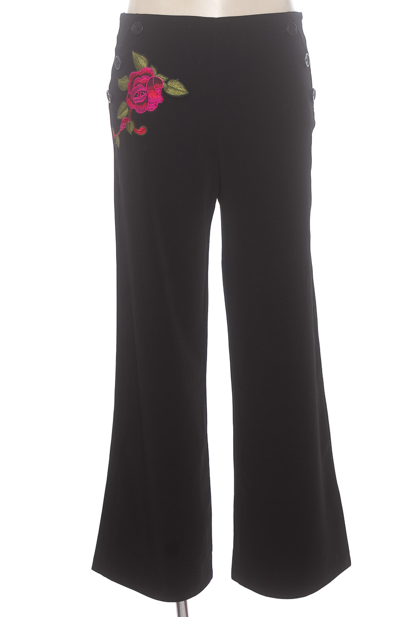 Pantalones color Negro - Forever 21