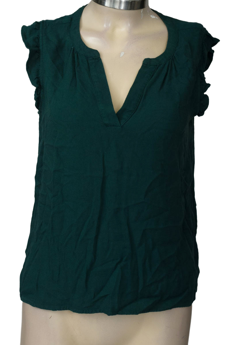 Top / Camiseta color Verde - NAF NAF