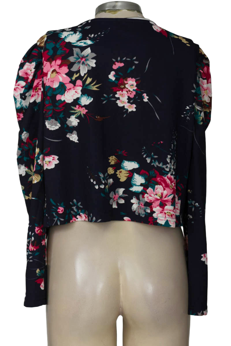 Sweater color Azul - Closeando