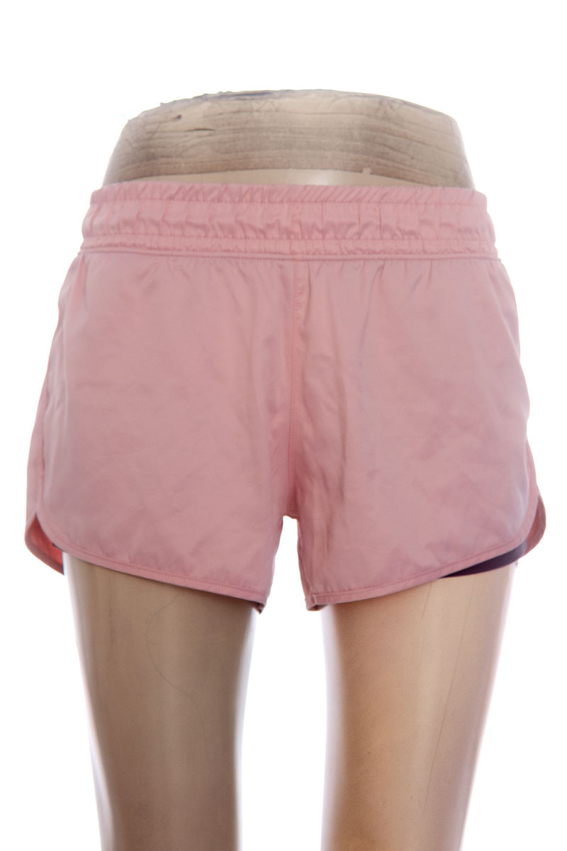 Ropa Deportiva / Salida de Baño color Rosado - Punto Blanco