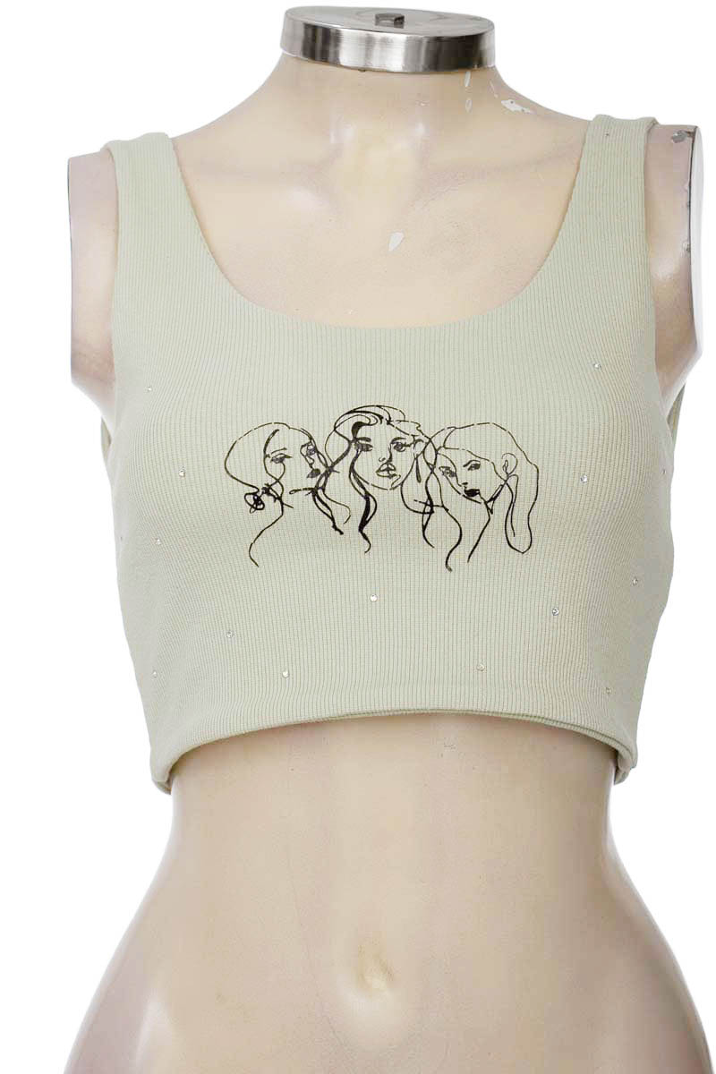 Top / Camiseta color Verde - Aroma