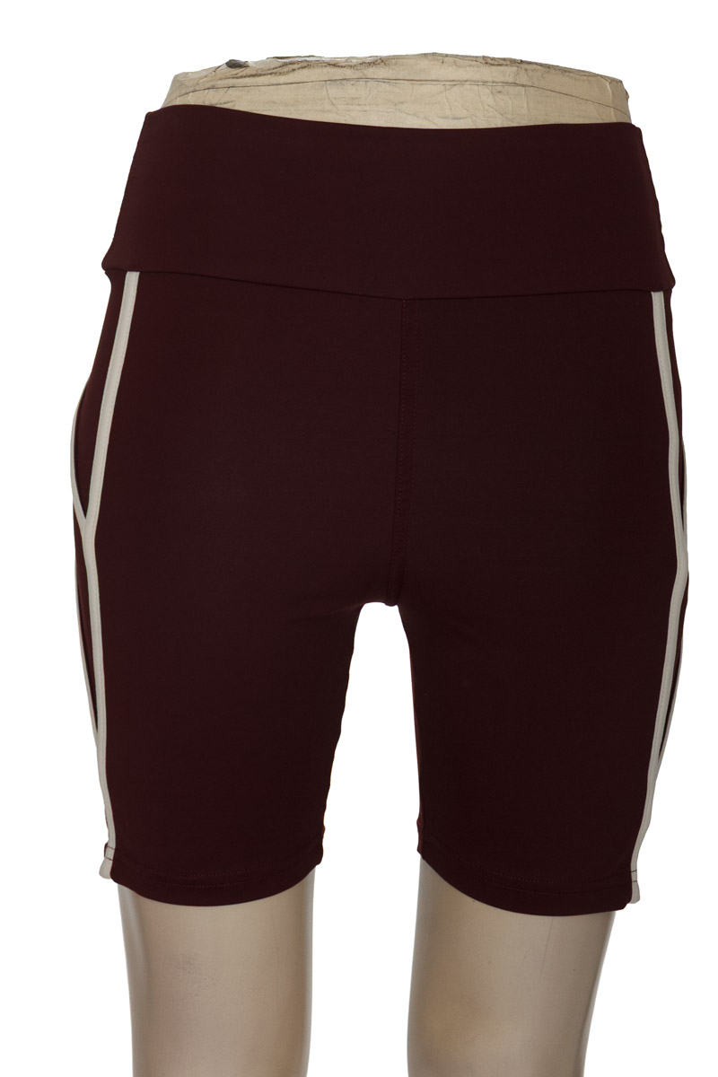 Ropa Deportiva / Salida de Baño color Vinotinto - Maqui