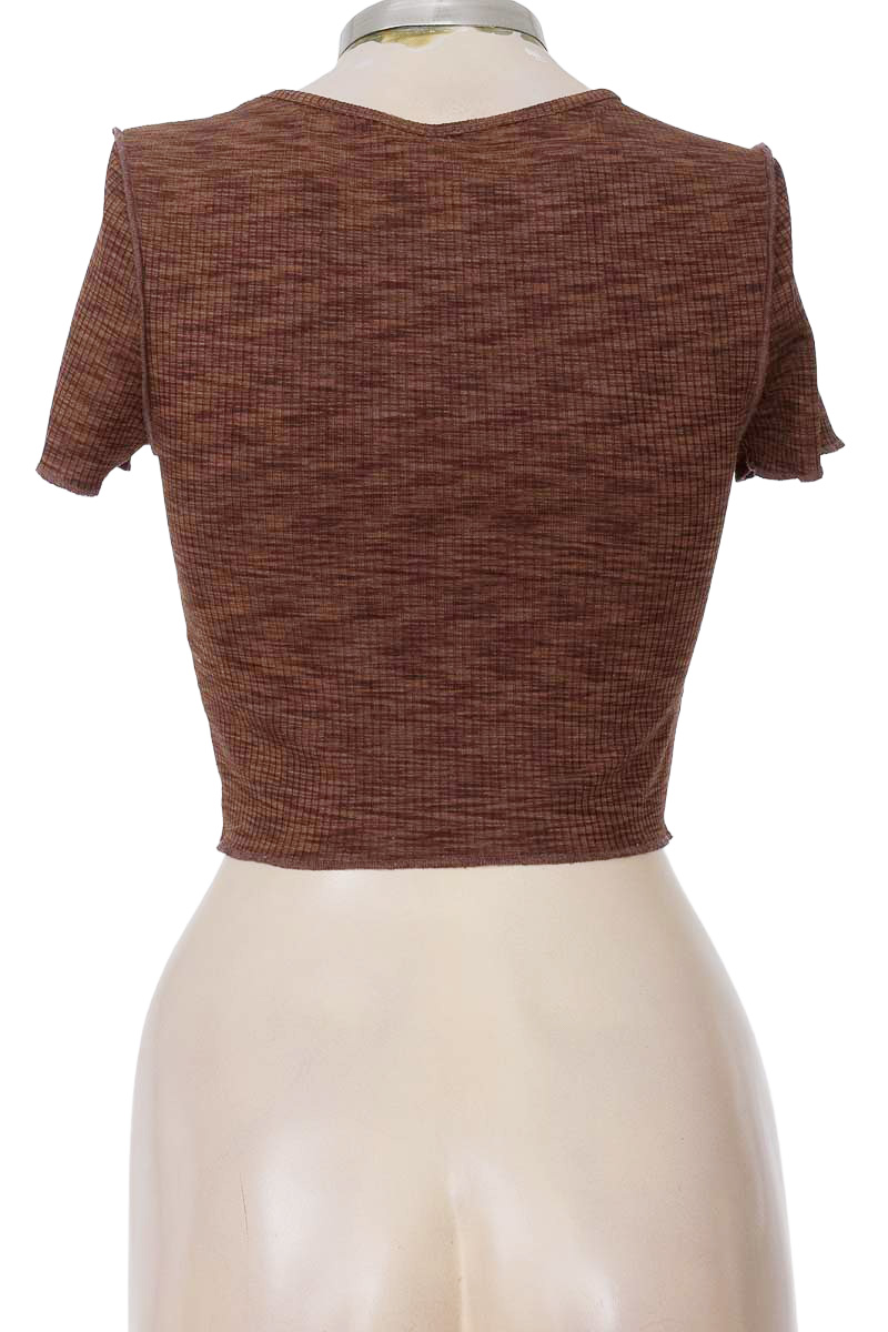 Top / Camiseta color Café - Divided by H&M