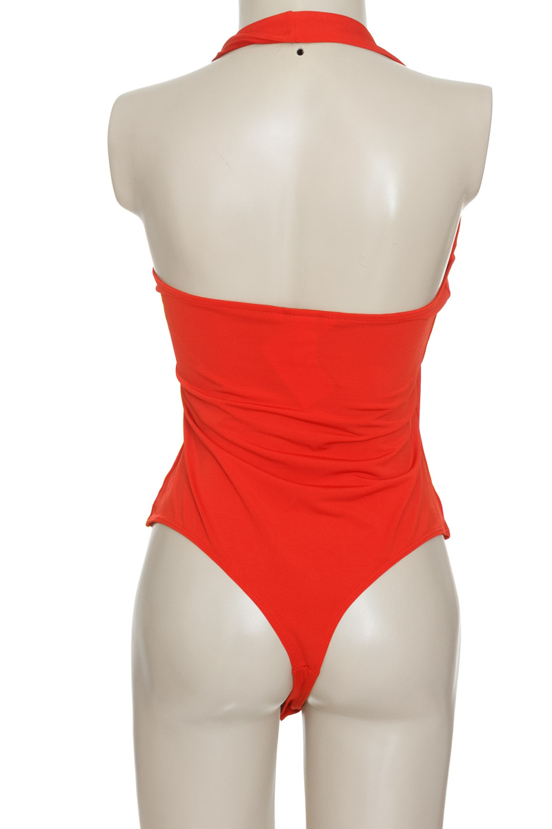 Top / Camiseta color Rojo - H&M