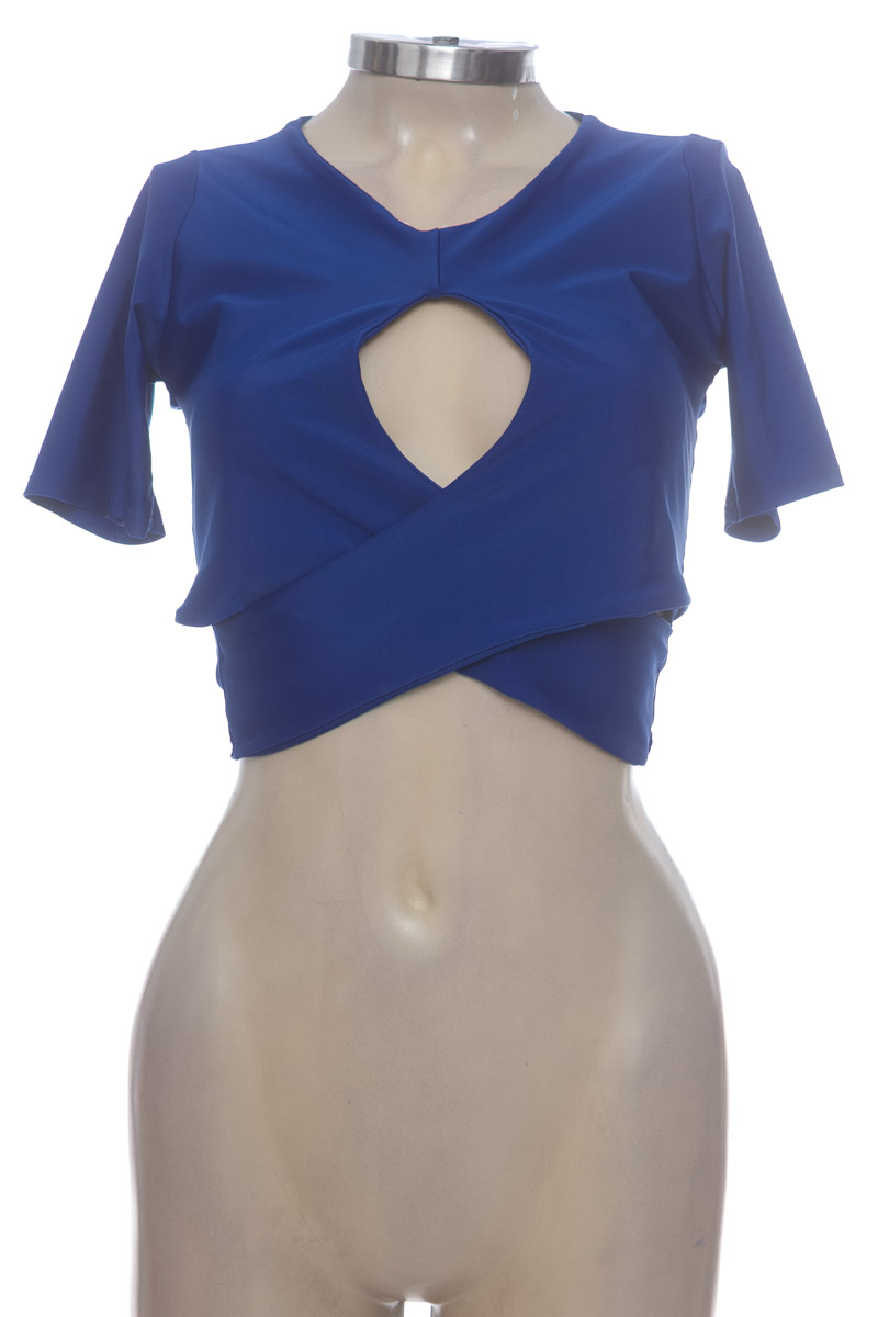 Top / Camiseta color Azul - Closeando