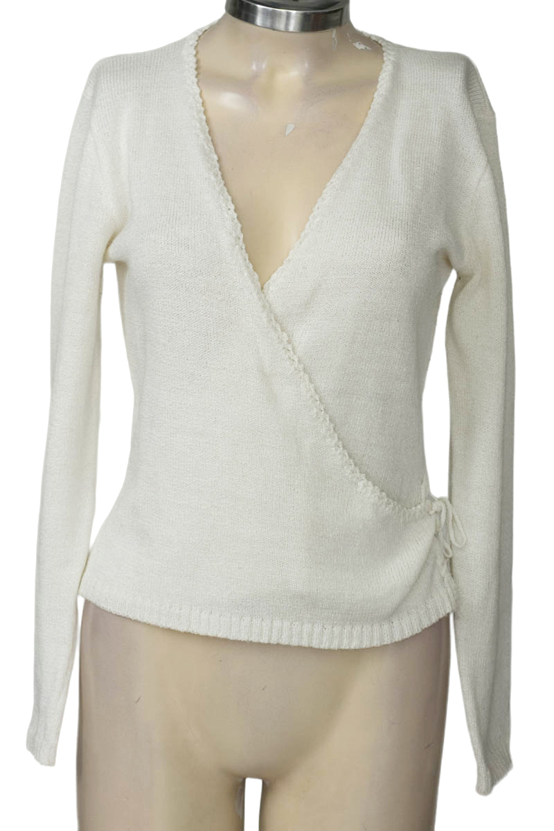 Sweater color Blanco - Closeando