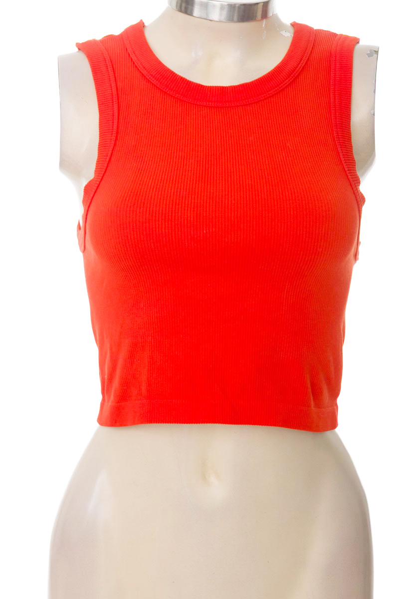 Top / Camiseta color Rojo - Divided by H&M