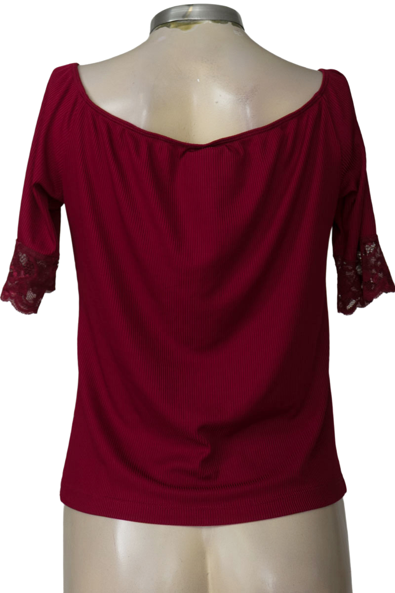 Top / Camiseta color Vinotinto - ABRIL