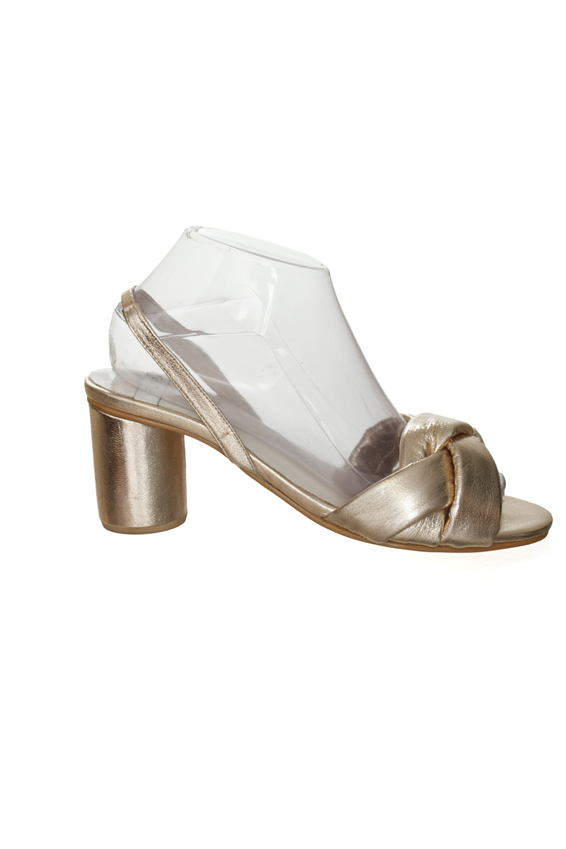 Zapatos color Dorado - Filipa