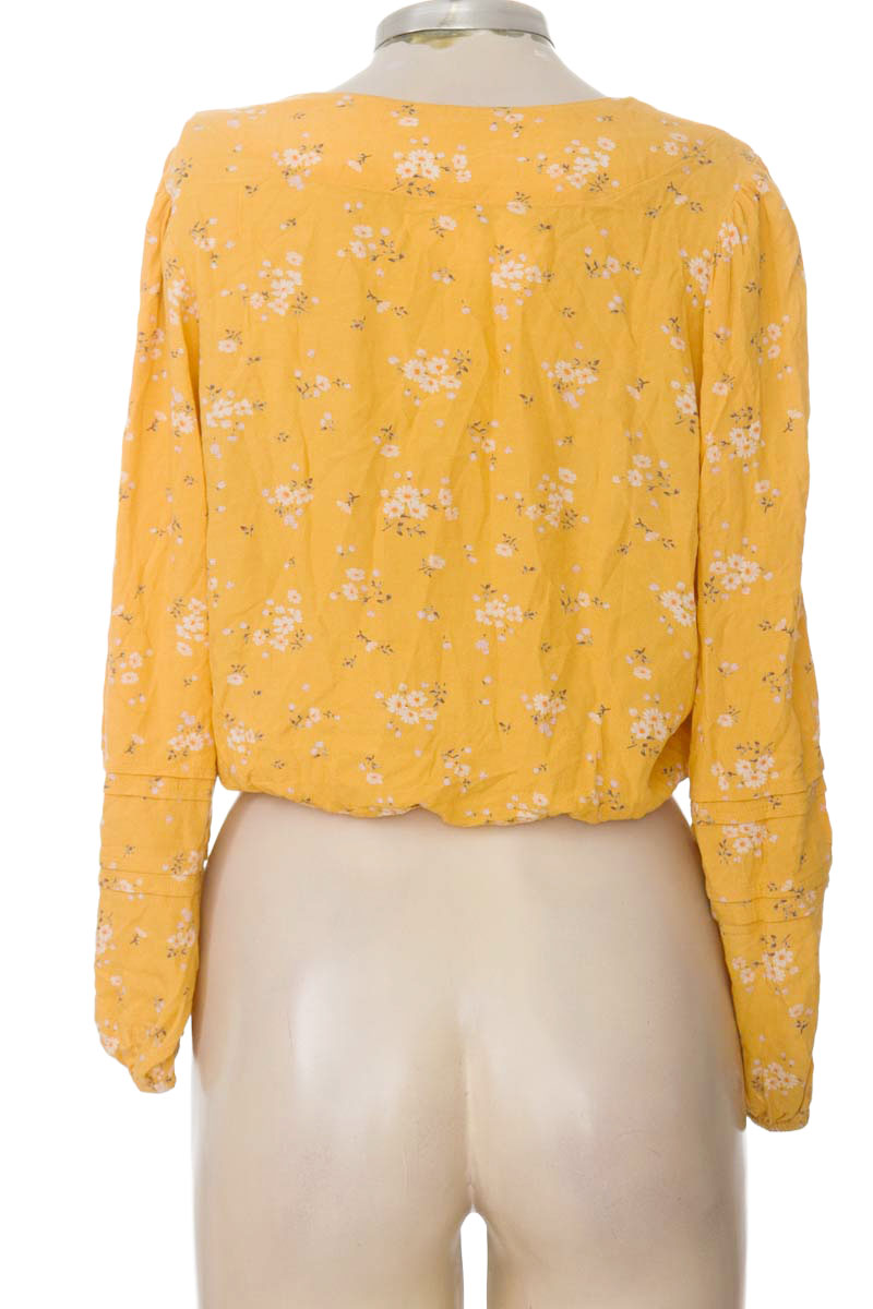 Blusa color Mostaza - American Eagle