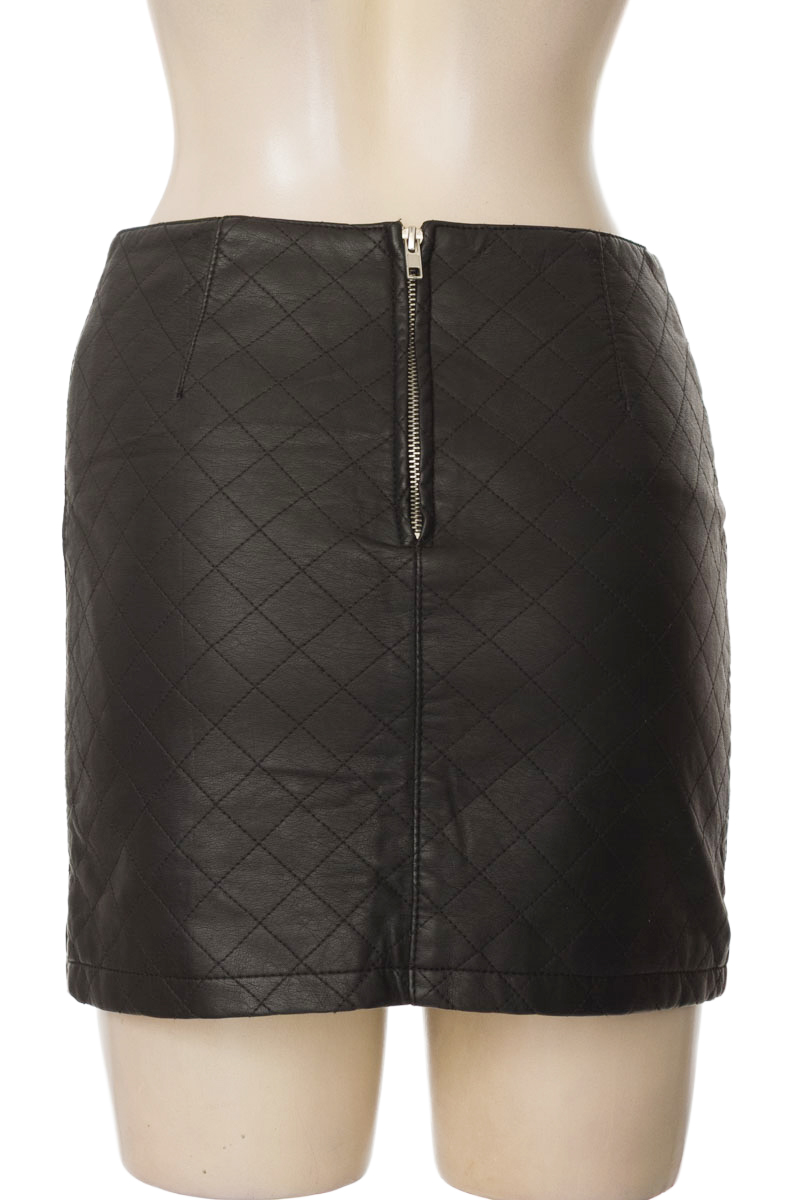 Falda color Negro - Forever 21