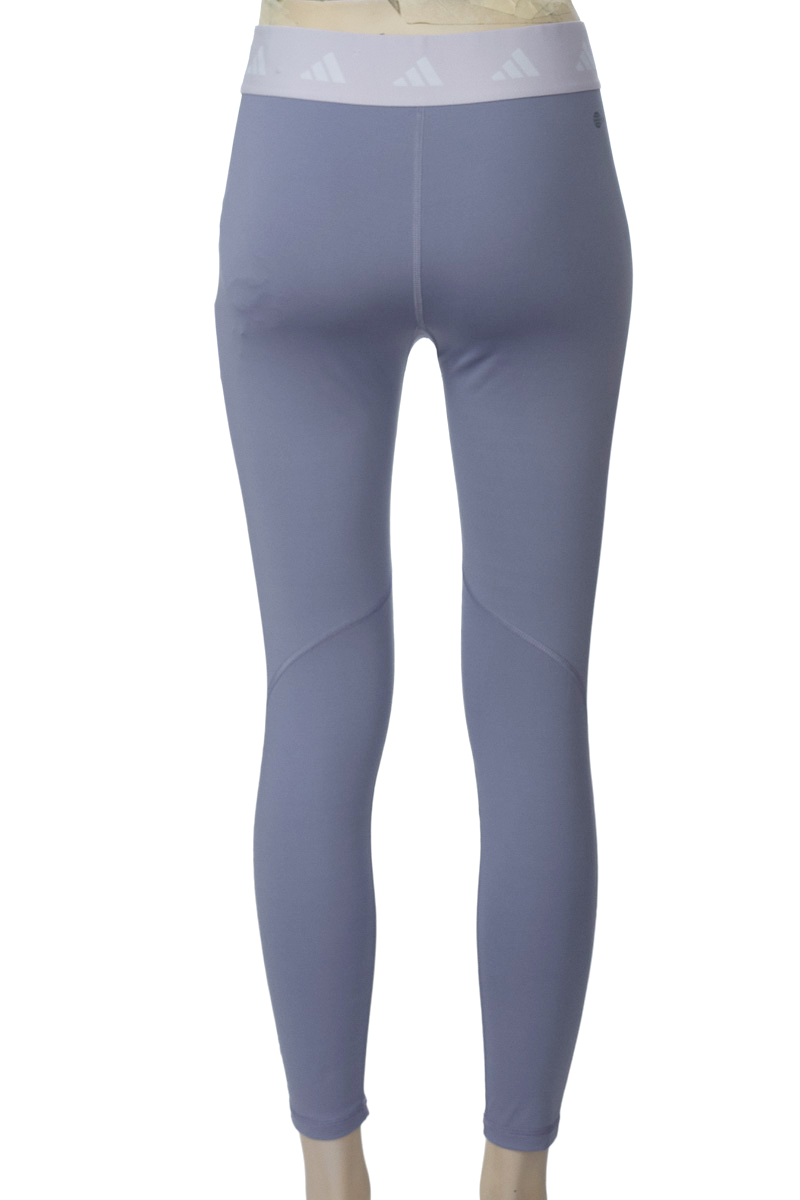 Ropa Deportiva / Salida de Baño color Lila - Adidas