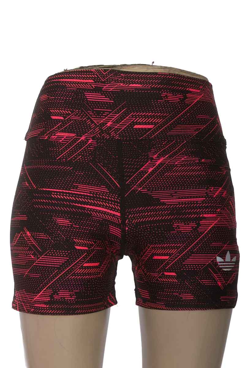 Ropa Deportiva / Salida de Baño color Negro - Closeando