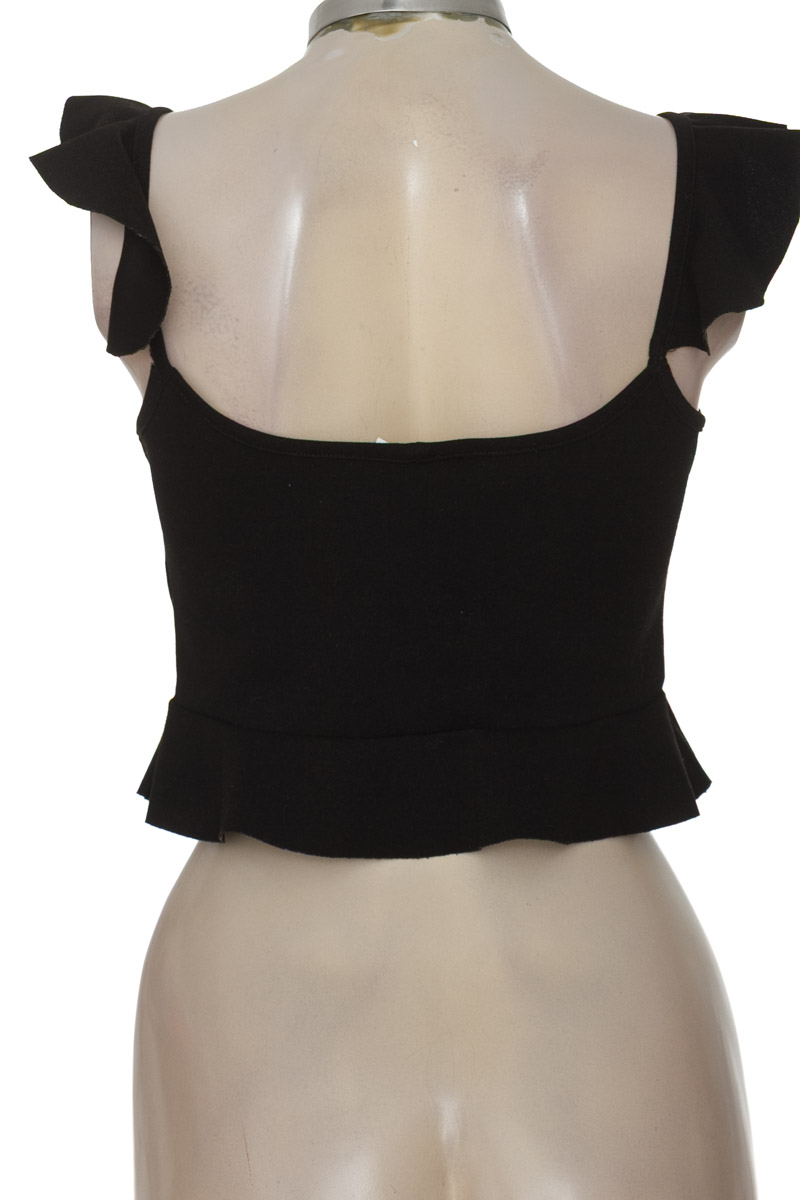 Top / Camiseta color Negro - KatRosé