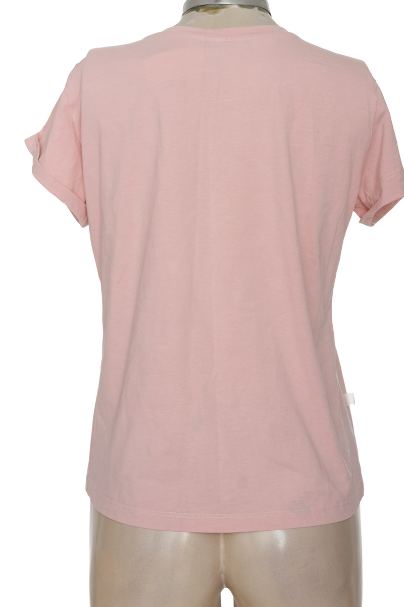 Top / Camiseta color Rosado - Closeando
