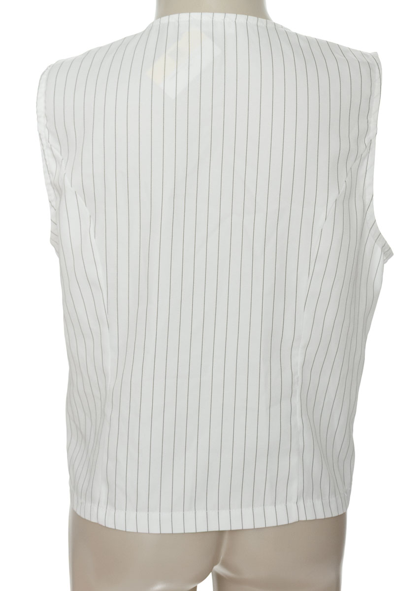 Chaqueta / Abrigo color Blanco - Believe