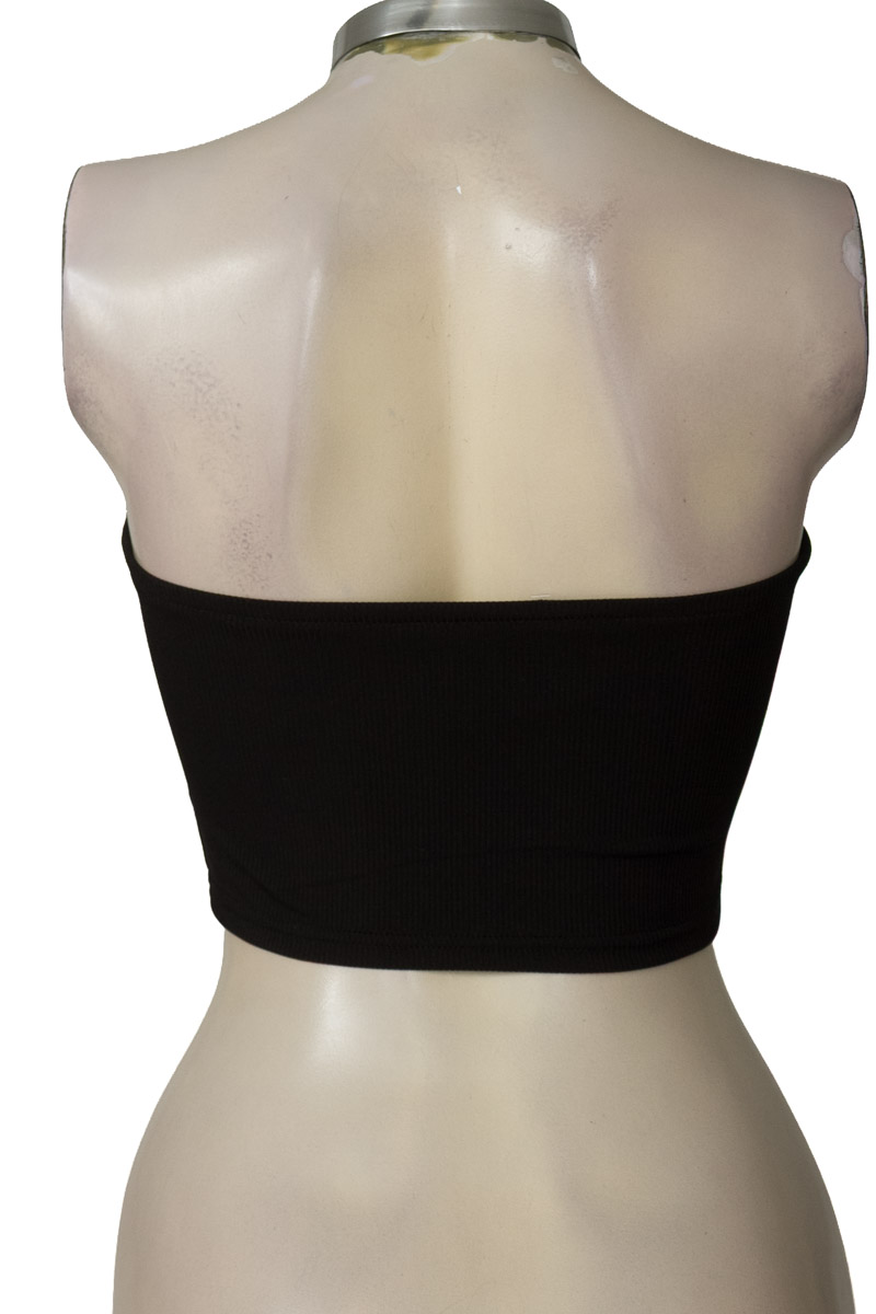 Top / Camiseta color Negro - Closeando