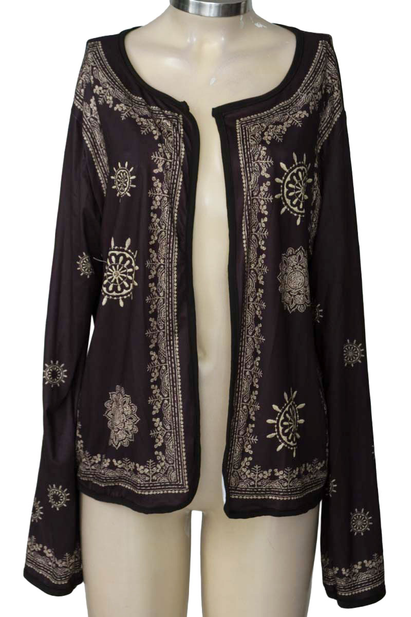 Blusa color Negro - Closeando