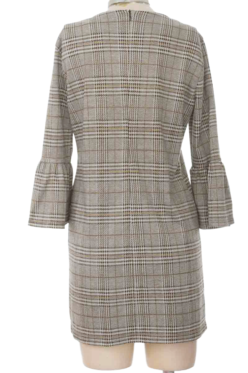 Vestido / Enterizo color Gris - Basement