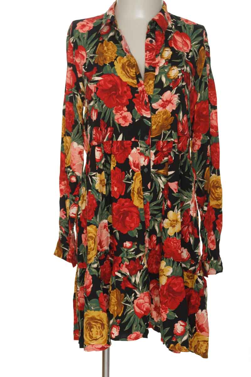 Vestido / Enterizo color Negro - Stradivarius