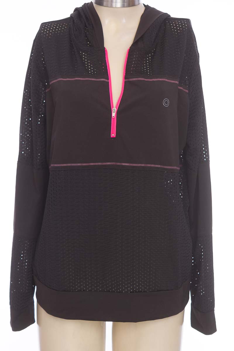 Ropa Deportiva / Salida de Baño color Negro - Facol | Closeando
