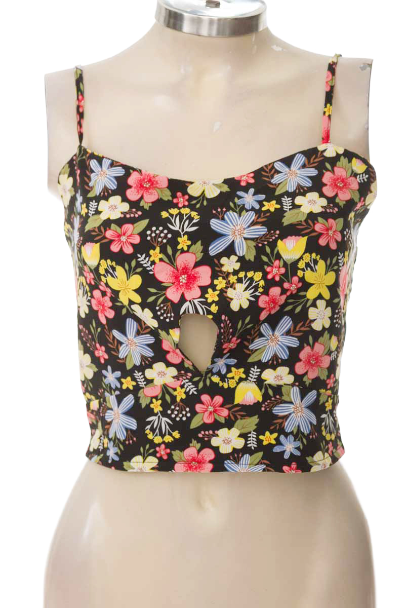 Top / Camiseta color Negro - Unica