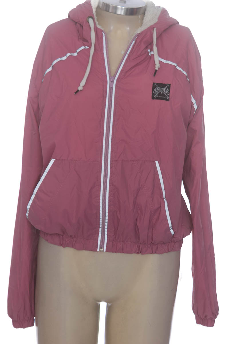 Chaqueta / Abrigo color Rosado - Closeando