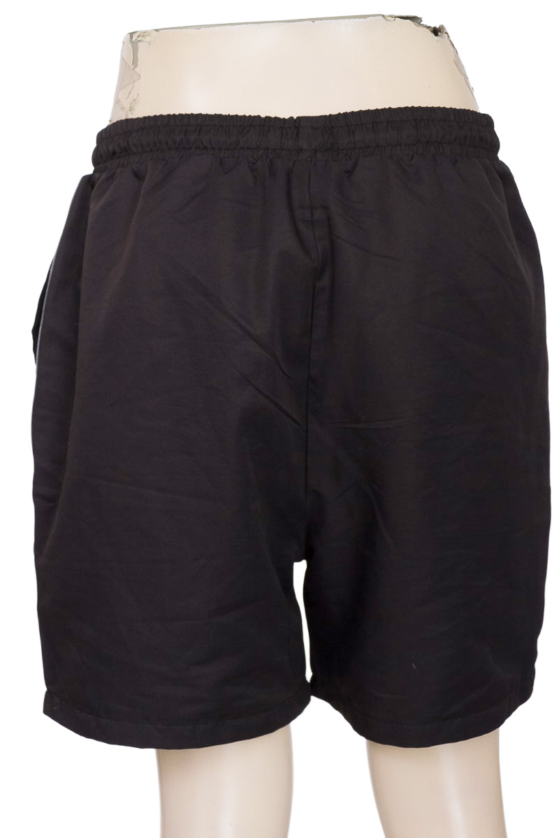 Ropa Deportiva color Negro - Sonneti London