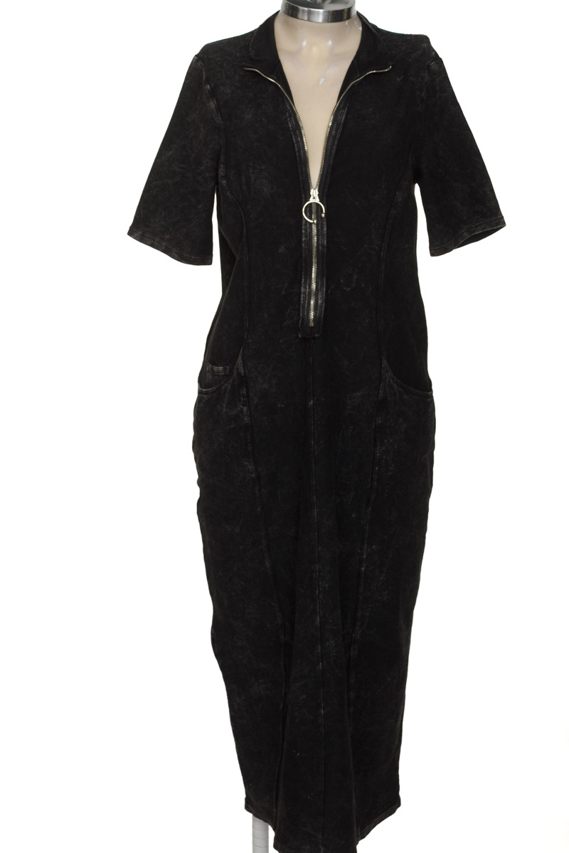 Vestido / Enterizo color Negro - Desigual