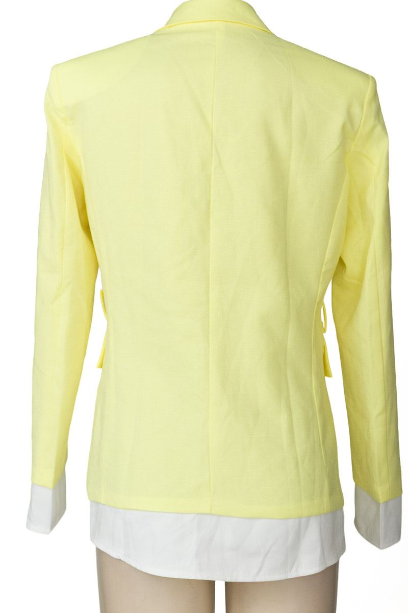 Chaqueta / Abrigo color Amarillo - Closeando