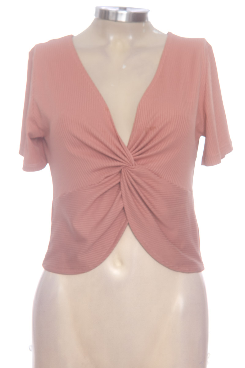 Top / Camiseta color Rosado - Basement