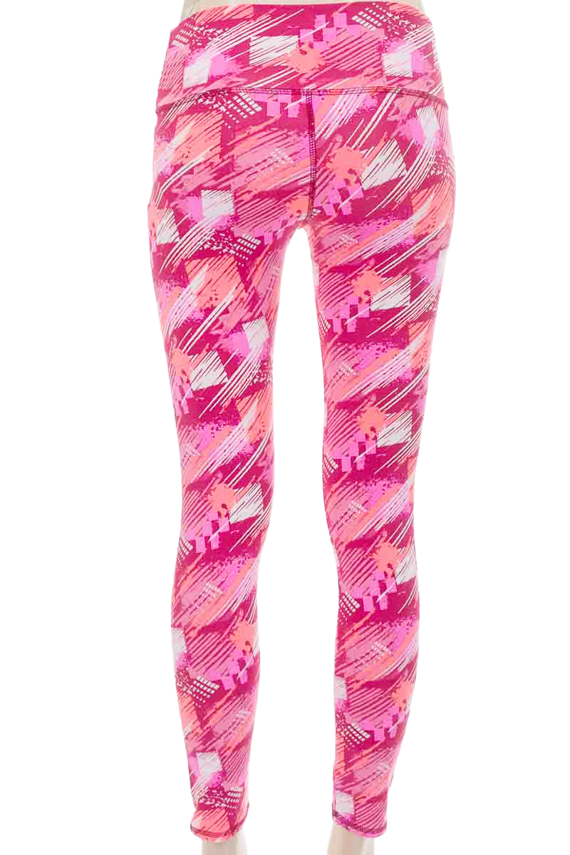 Ropa Deportiva / Salida de Baño color Fucsia - Yazo