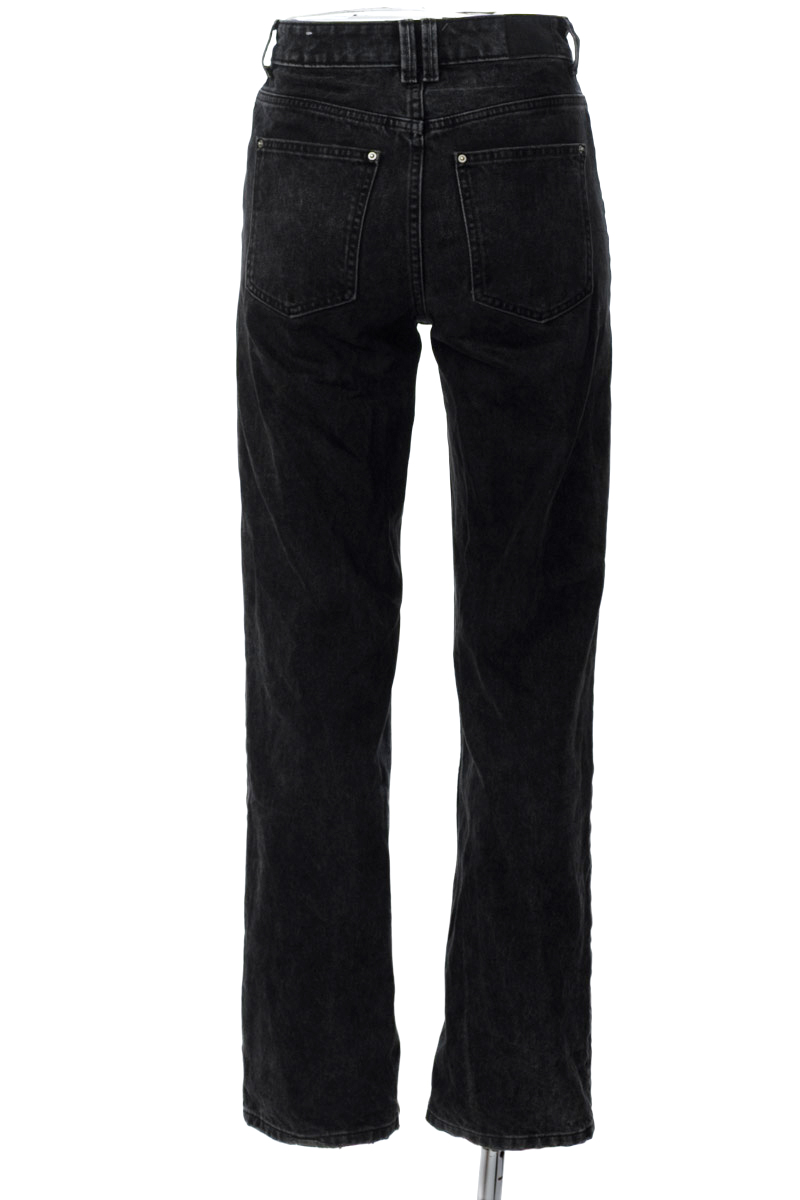 Pantalones color Negro - Zara