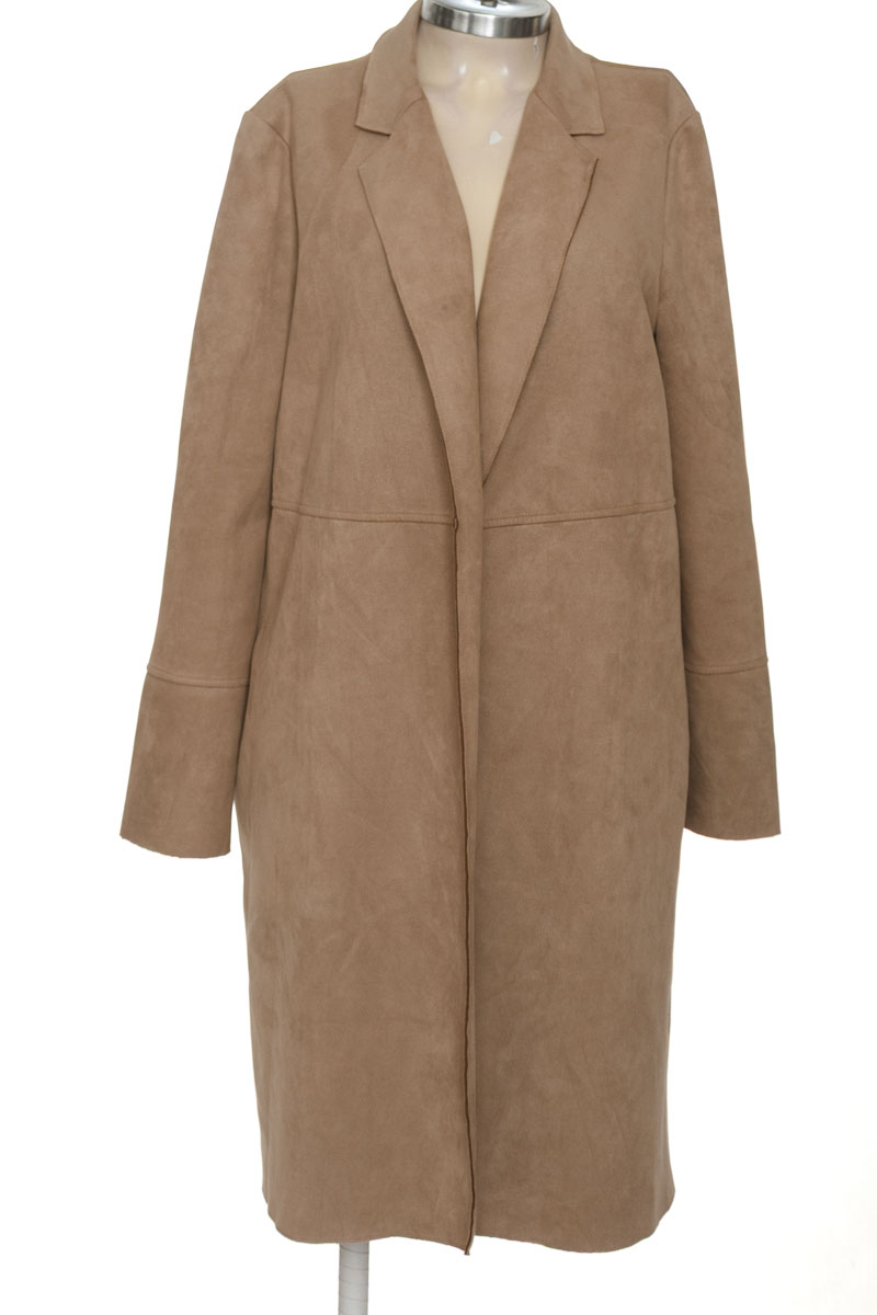 Chaqueta / Abrigo color Beige - Zara