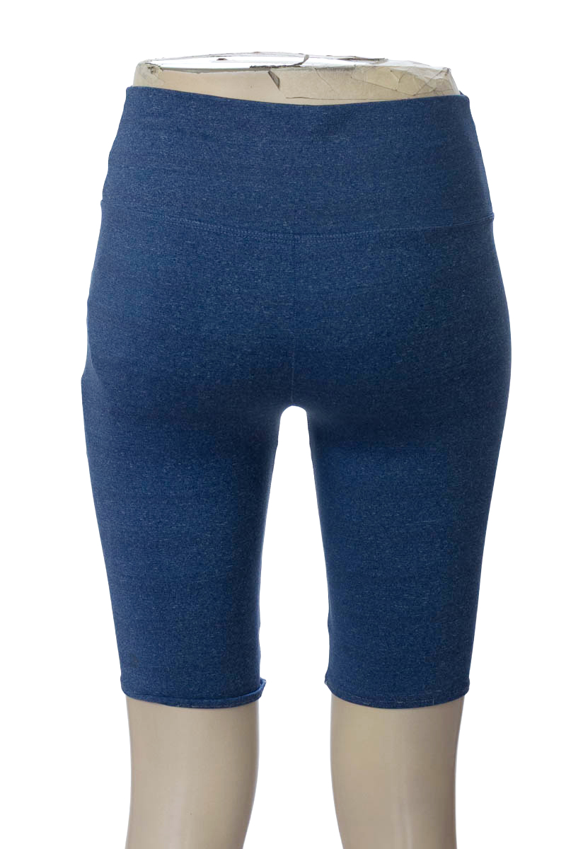 Ropa Deportiva / Salida de Baño color Azul - Closeando