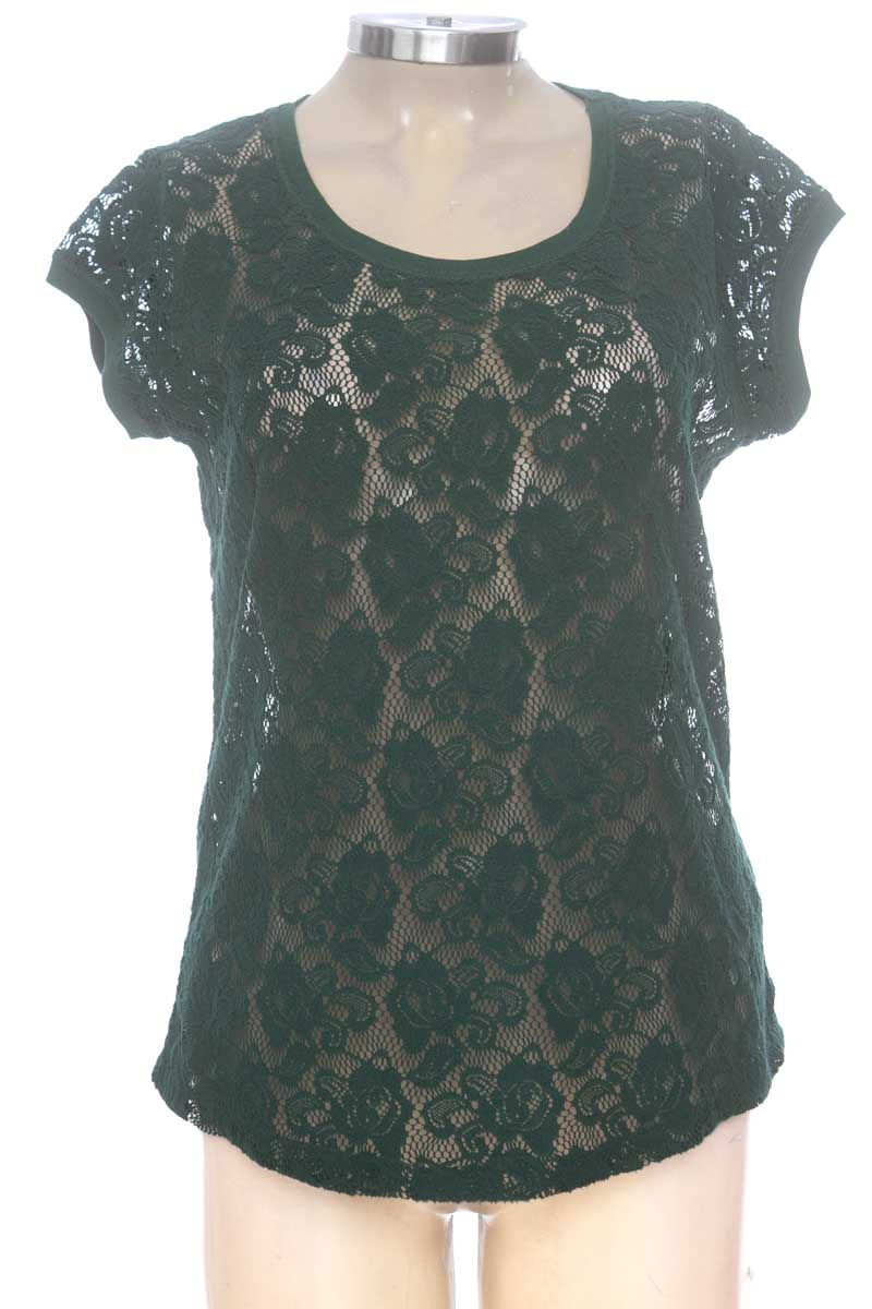 Top / Camiseta color Verde - Zara