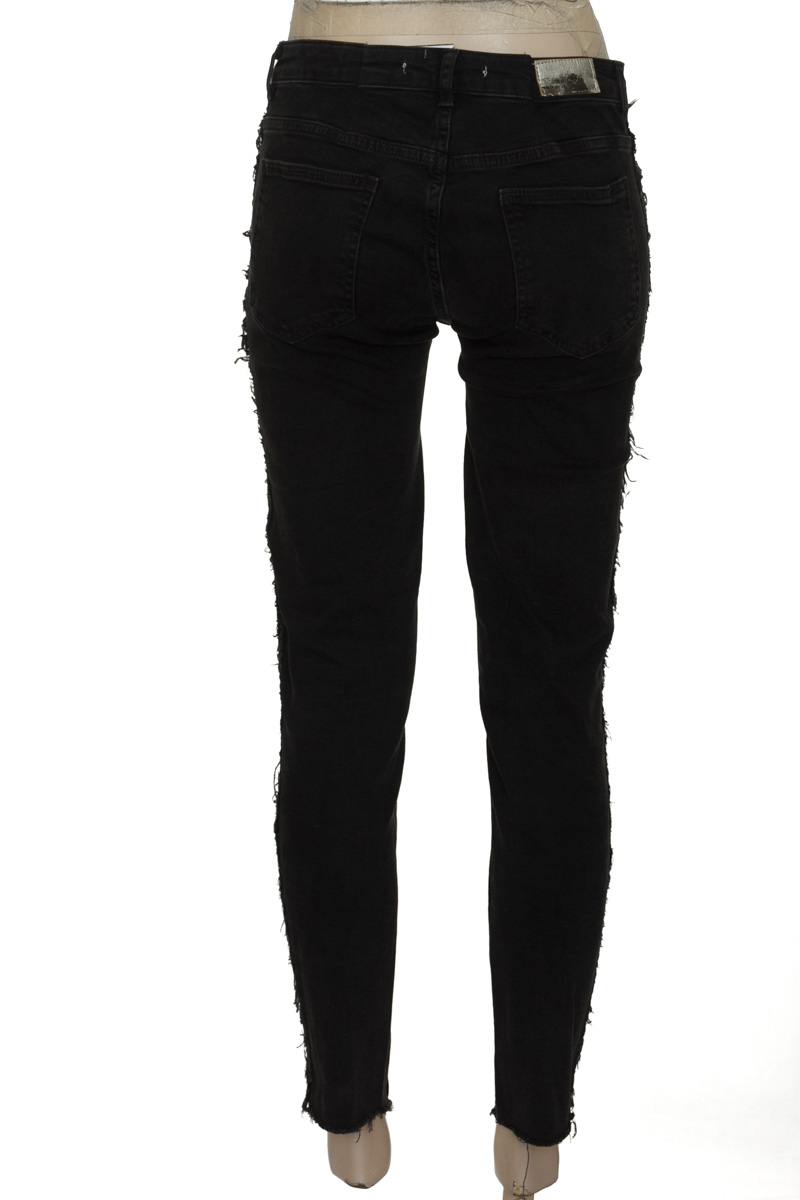 Pantalones color Negro - Zara